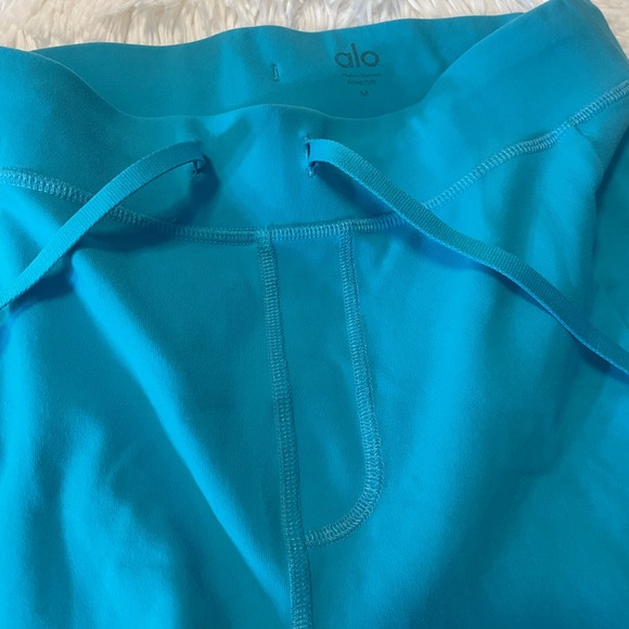 Women’s, 2 piece sports bra & leggings set - Picture 7 of 10